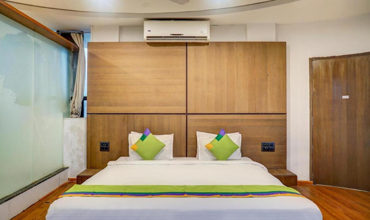 Shivas Hotel 4*